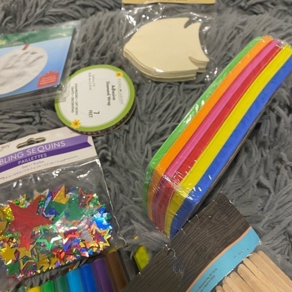 NEW 14 PIECE CRAFTERS MATERIAL- Craft Fabric, adhesive Diamond ribbon, foam - Picture 2 of 9